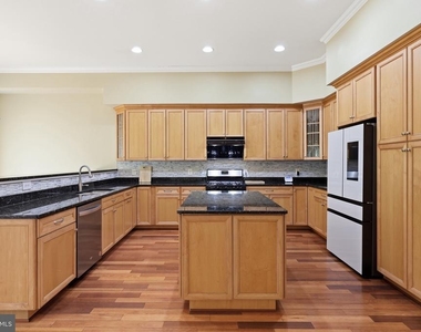 6403 Velliety Lane - Photo Thumbnail 19