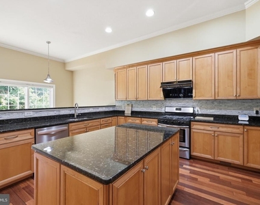 6403 Velliety Lane - Photo Thumbnail 20