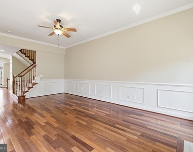 6403 Velliety Lane - Photo Thumbnail 23