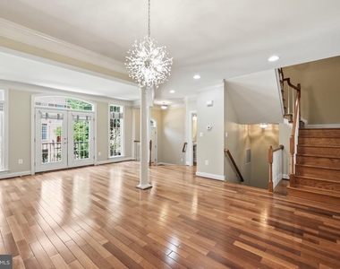 6403 Velliety Lane - Photo Thumbnail 7