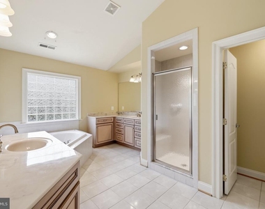 6403 Velliety Lane - Photo Thumbnail 37