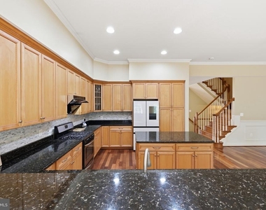 6403 Velliety Lane - Photo Thumbnail 17