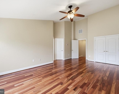 6403 Velliety Lane - Photo Thumbnail 32