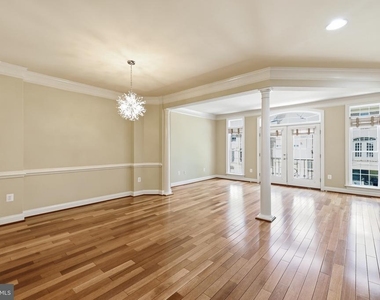 6403 Velliety Lane - Photo Thumbnail 9
