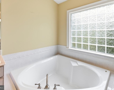 6403 Velliety Lane - Photo Thumbnail 41