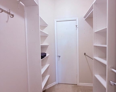 12152 Penderview Terrace - Photo Thumbnail 6