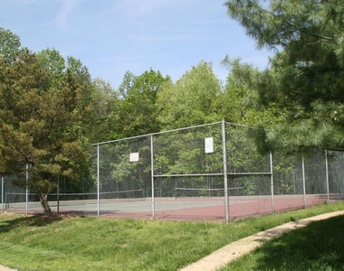 6453 Linleigh Way - Photo Thumbnail 38