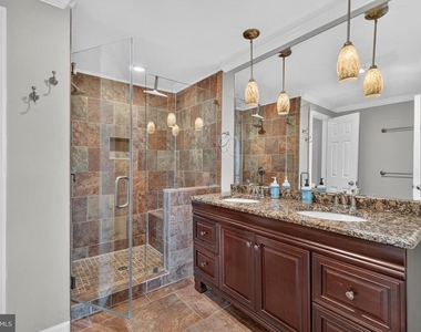 6453 Linleigh Way - Photo Thumbnail 17