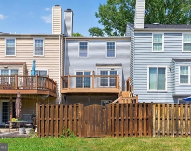 6453 Linleigh Way - Photo Thumbnail 28