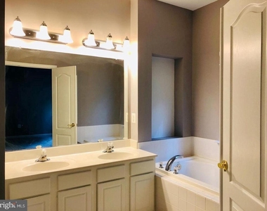 4497 Monmouth Street - Photo Thumbnail 11