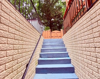 5944 Raina Drive - Photo Thumbnail 6