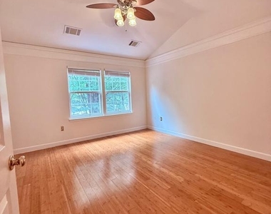 5944 Raina Drive - Photo Thumbnail 12