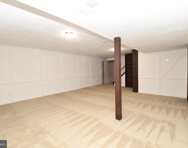 8017 Diving Cliff Lane - Photo Thumbnail 27