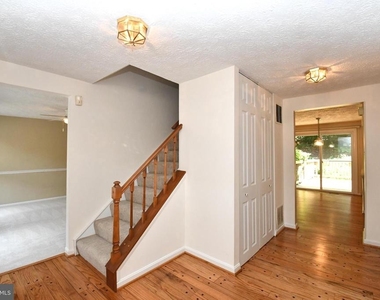 8017 Diving Cliff Lane - Photo Thumbnail 1