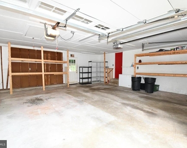 8017 Diving Cliff Lane - Photo Thumbnail 29