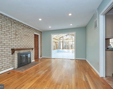 11312 Myrtle Lane - Photo Thumbnail 5