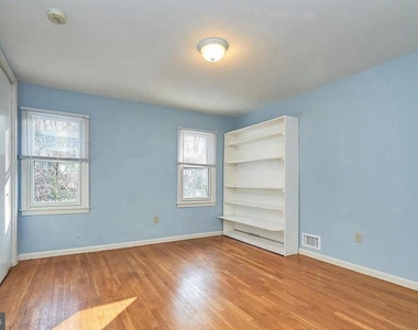 11312 Myrtle Lane - Photo Thumbnail 16