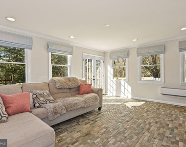 326 Walker Road - Photo Thumbnail 13