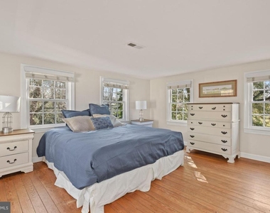 326 Walker Road - Photo Thumbnail 25