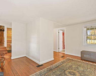 326 Walker Road - Photo Thumbnail 20