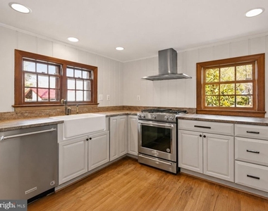 326 Walker Road - Photo Thumbnail 20