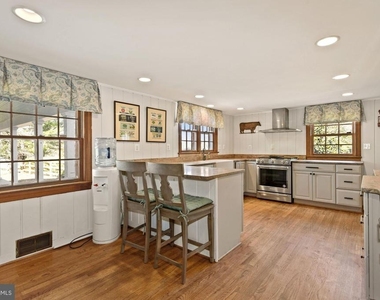 326 Walker Road - Photo Thumbnail 2