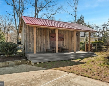 326 Walker Road - Photo Thumbnail 42