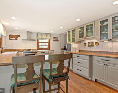 326 Walker Road - Photo Thumbnail 3