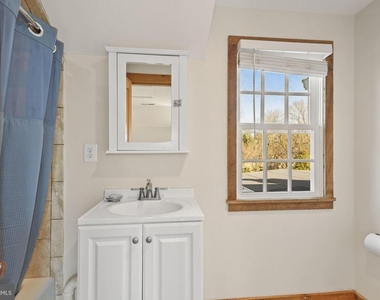 326 Walker Road - Photo Thumbnail 34