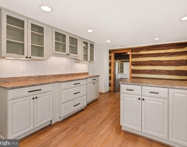 326 Walker Road - Photo Thumbnail 22