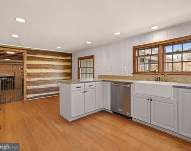 326 Walker Road - Photo Thumbnail 23