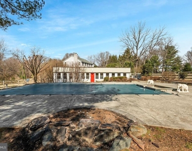 326 Walker Road - Photo Thumbnail 44