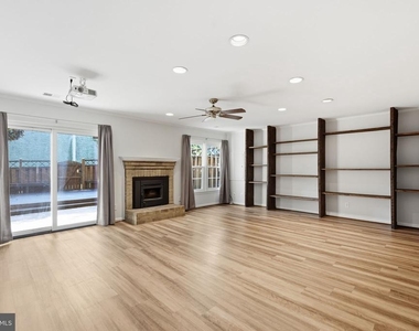 10429 Red Granite Terrace - Photo Thumbnail 27