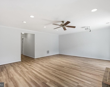 10429 Red Granite Terrace - Photo Thumbnail 30