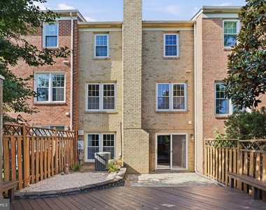 10429 Red Granite Terrace - Photo Thumbnail 34