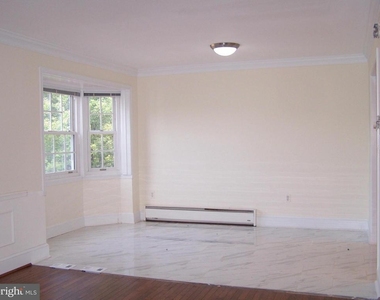 6434 Eastleigh Court - Photo Thumbnail 7