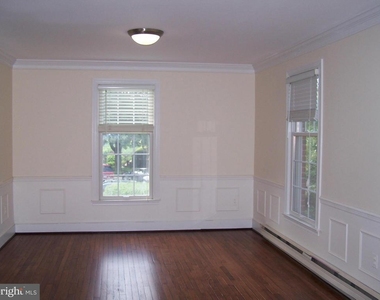 6434 Eastleigh Court - Photo Thumbnail 9