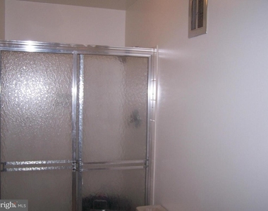 6434 Eastleigh Court - Photo Thumbnail 22