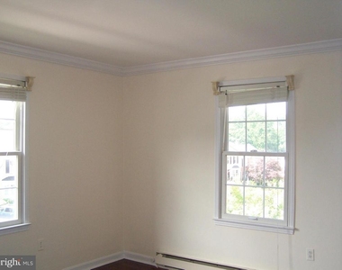 6434 Eastleigh Court - Photo Thumbnail 17