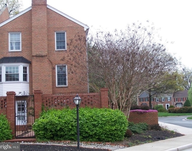 6434 Eastleigh Court - Photo Thumbnail 27