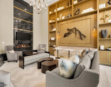 6718 Lowell Avenue - Photo Thumbnail 4