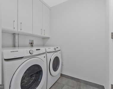 6718 Lowell Avenue - Photo Thumbnail 35