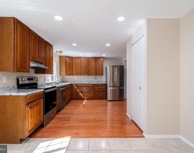 1103 Burwick Drive - Photo Thumbnail 32