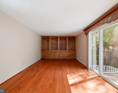 1103 Burwick Drive - Photo Thumbnail 31