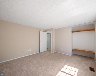 1103 Burwick Drive - Photo Thumbnail 13
