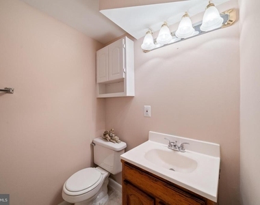1103 Burwick Drive - Photo Thumbnail 11