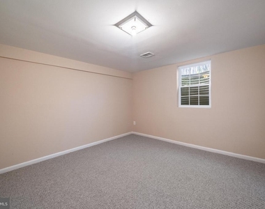 1103 Burwick Drive - Photo Thumbnail 16