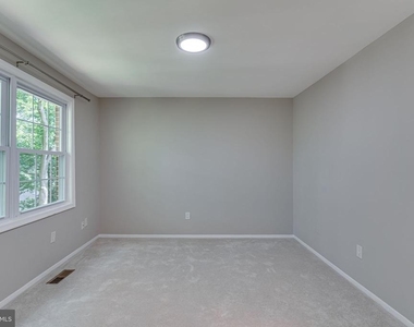 3374 Breckenridge Court - Photo Thumbnail 23