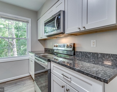3374 Breckenridge Court - Photo Thumbnail 11