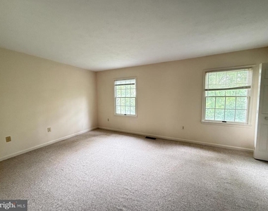 328 Tudor Drive - Photo Thumbnail 1